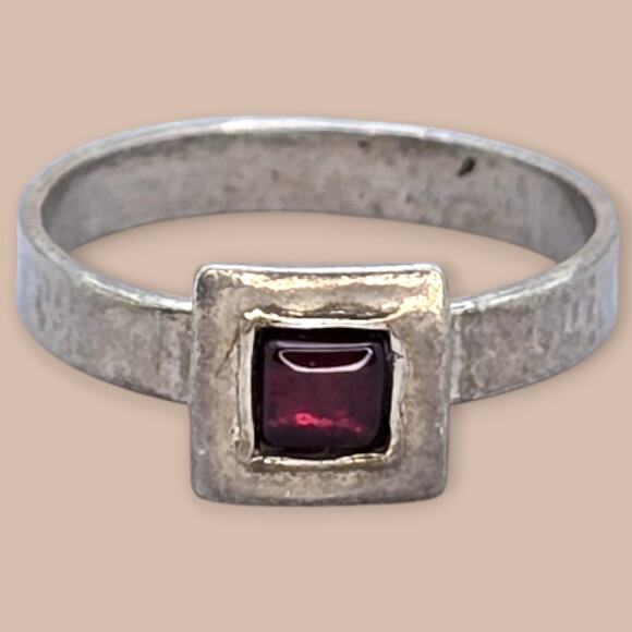 Garnet Gemstone Sterling Silver 925 Modernist Square Bezel Ring – Size 9 - Picture 6 of 9